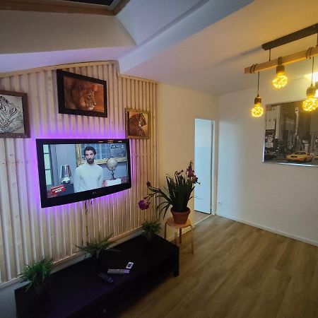 Les Lofts De Provins: Apt 1 Екстер'єр фото