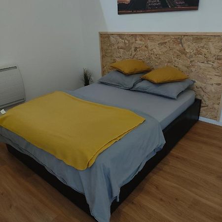 Les Lofts De Provins: Apt 1 Екстер'єр фото