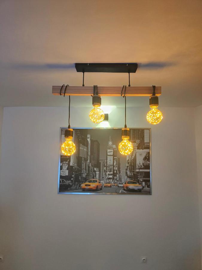 Les Lofts De Provins: Apt 1 Екстер'єр фото